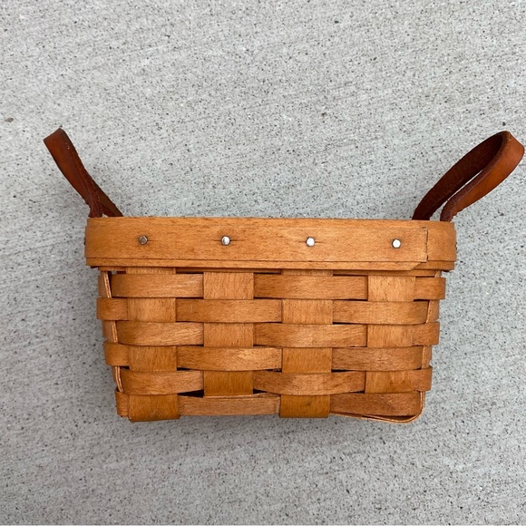 LONGABERGER BASKET, Collectable, Made In USA - Picture 2 of 5